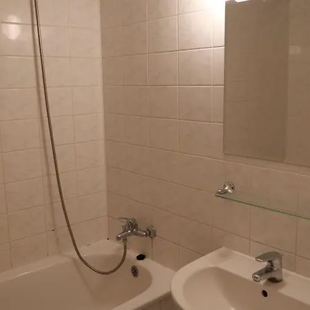 Ak Praha Repy Πανσιόν Hostivice